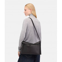 Lora Crossbody M